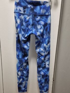 lululemon athletica Blue Marble Print Leggings